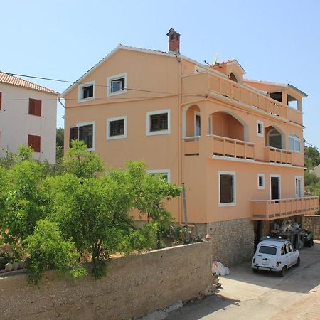 Apartment Sali 8121A Bagian luar foto