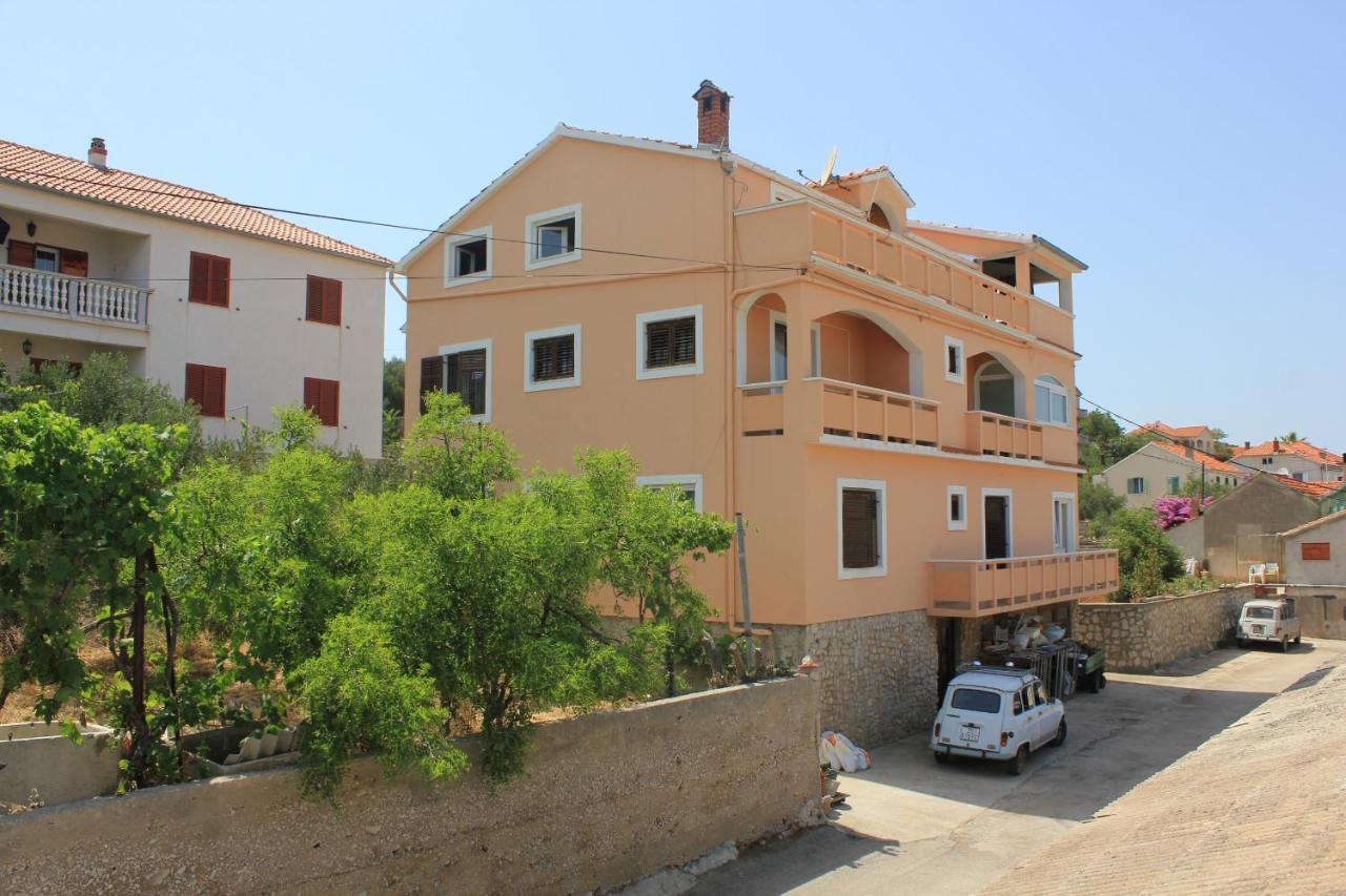 Apartment Sali 8121A Bagian luar foto