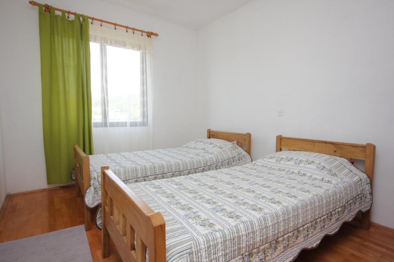 Apartment Sali 8121A Bagian luar foto