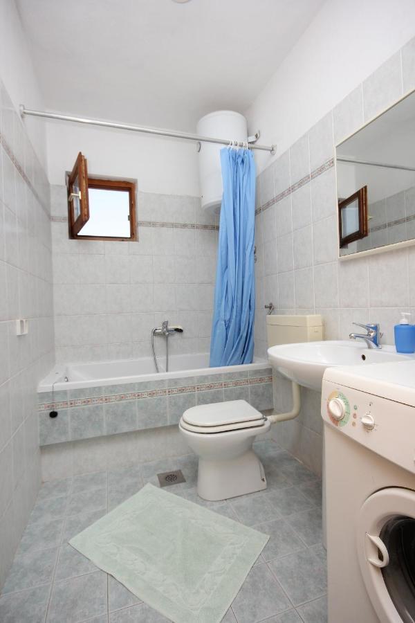 Apartment Sali 8121A Bagian luar foto